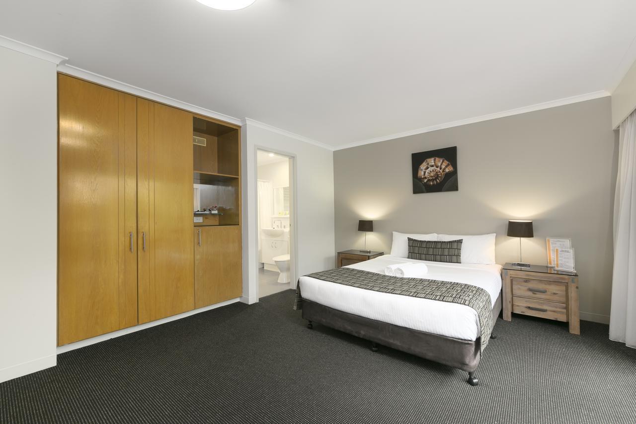 Mt Ommaney Aparthotel