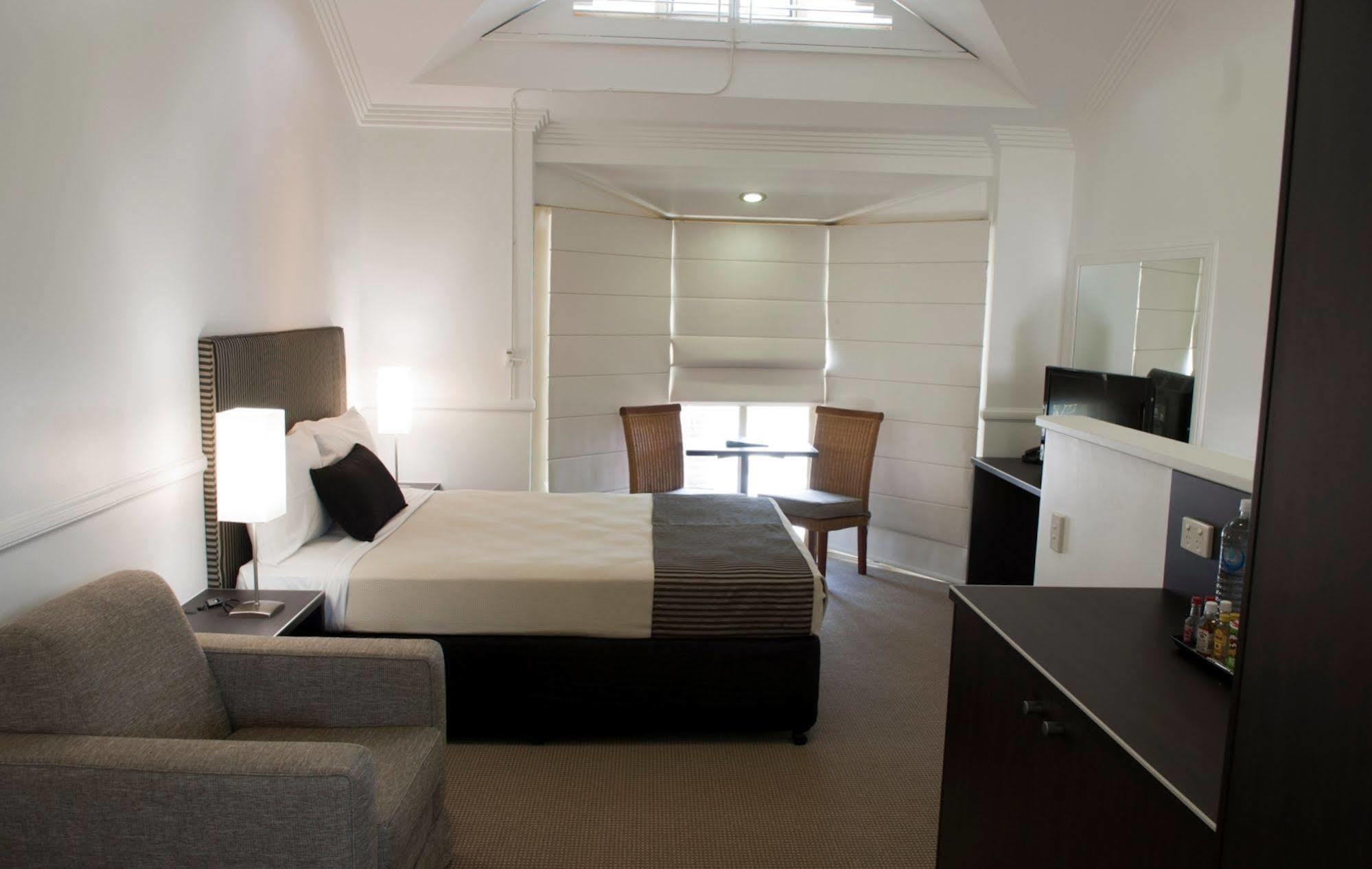Inn Comfort & Northgate Airport 4*