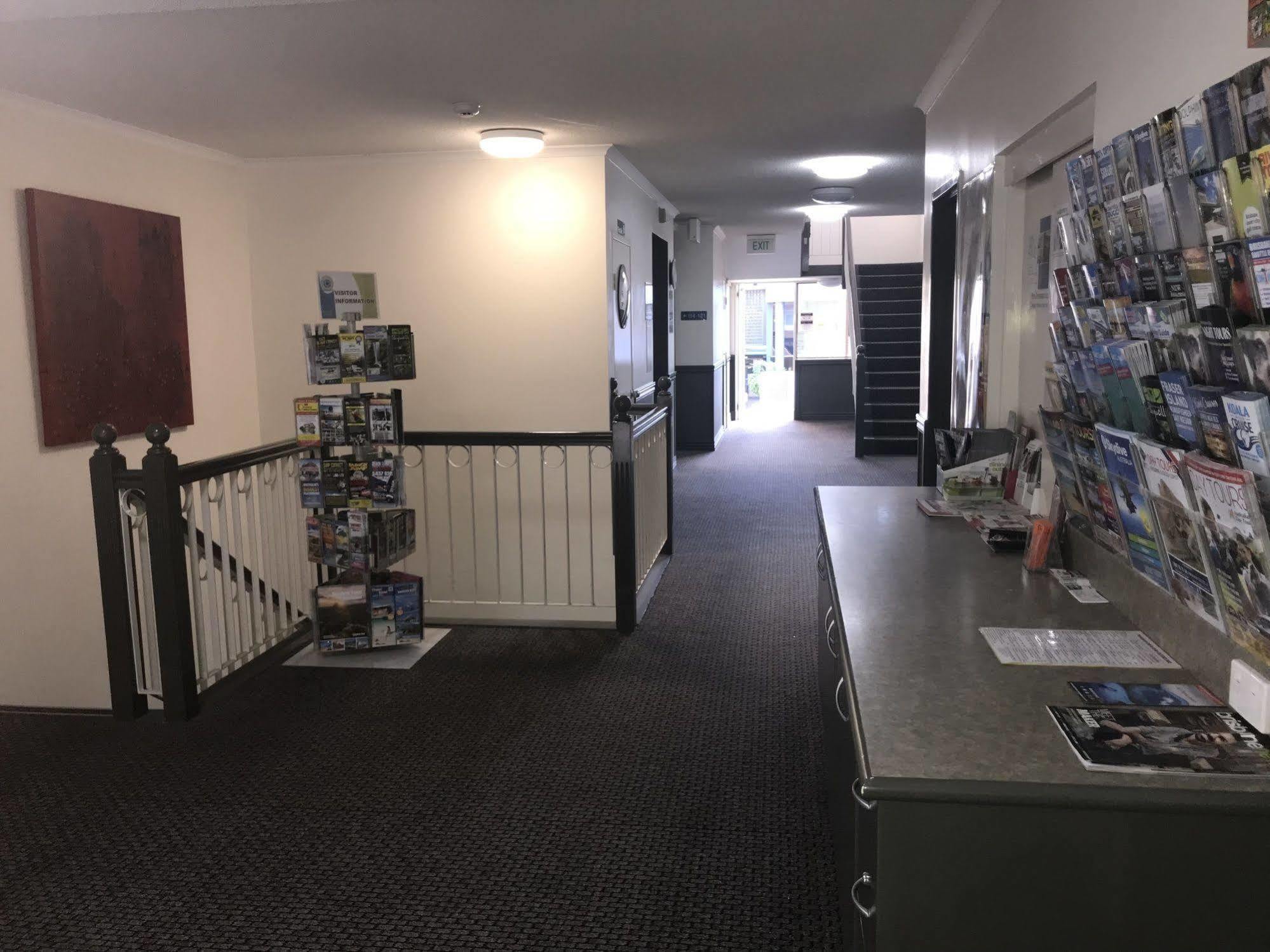 Toowong & Aparthotel 3*