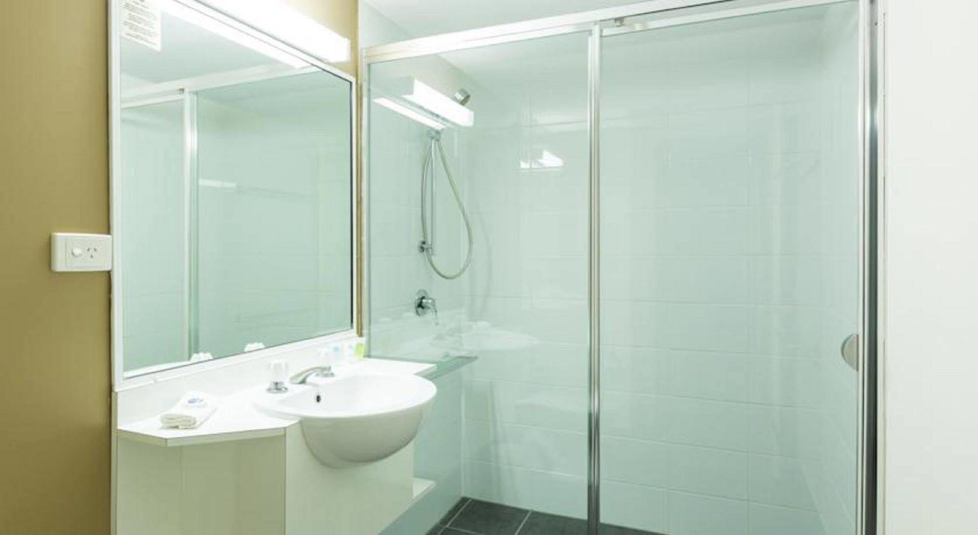 Toowong & Aparthotel