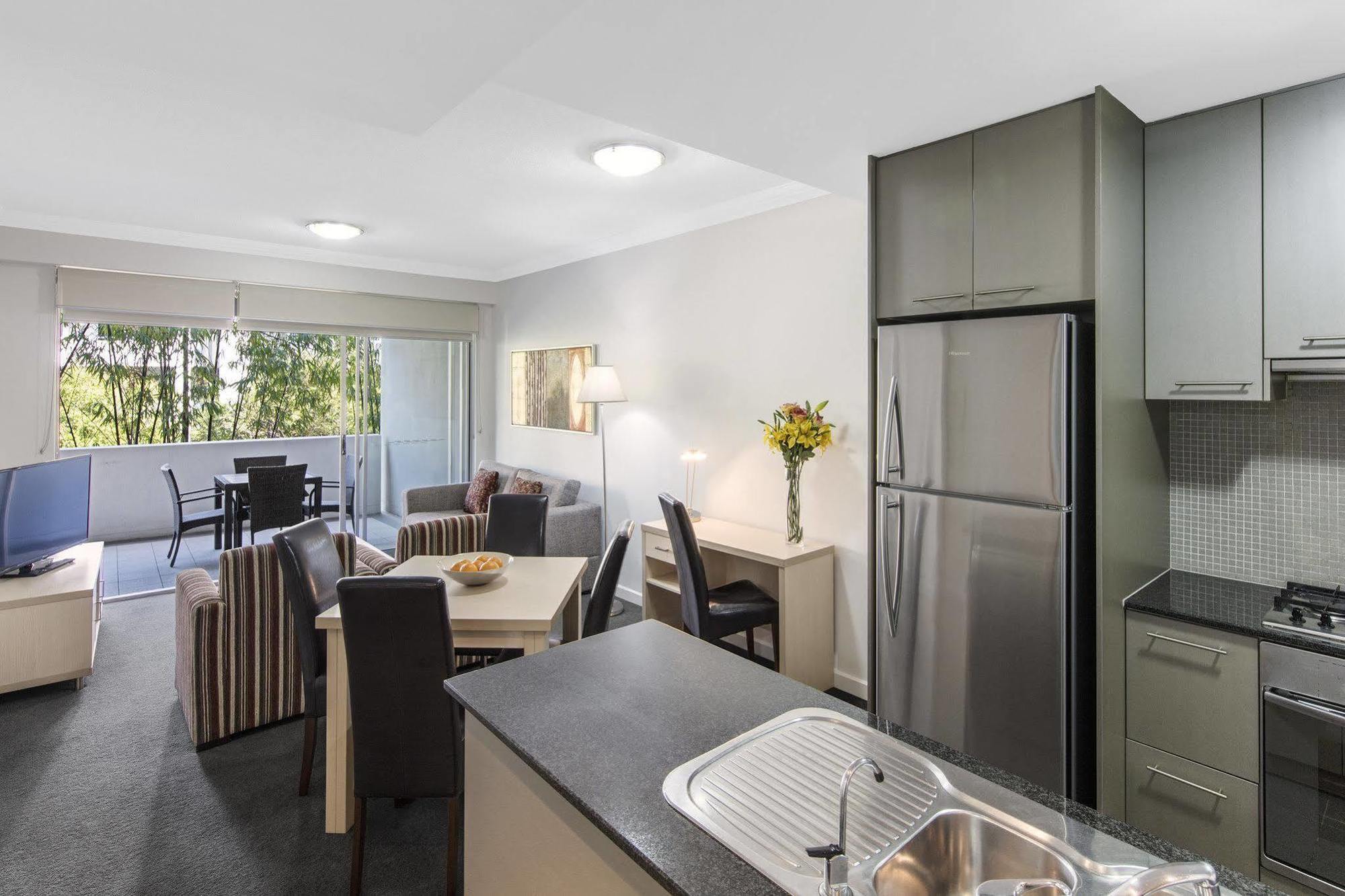 Oaks Mews Aparthotel Brisbane