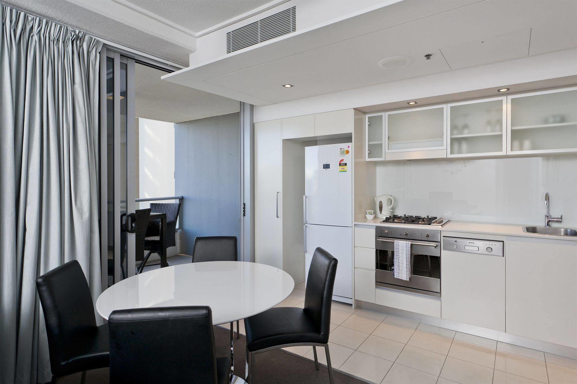 Mantra On The Quay Aparthotel