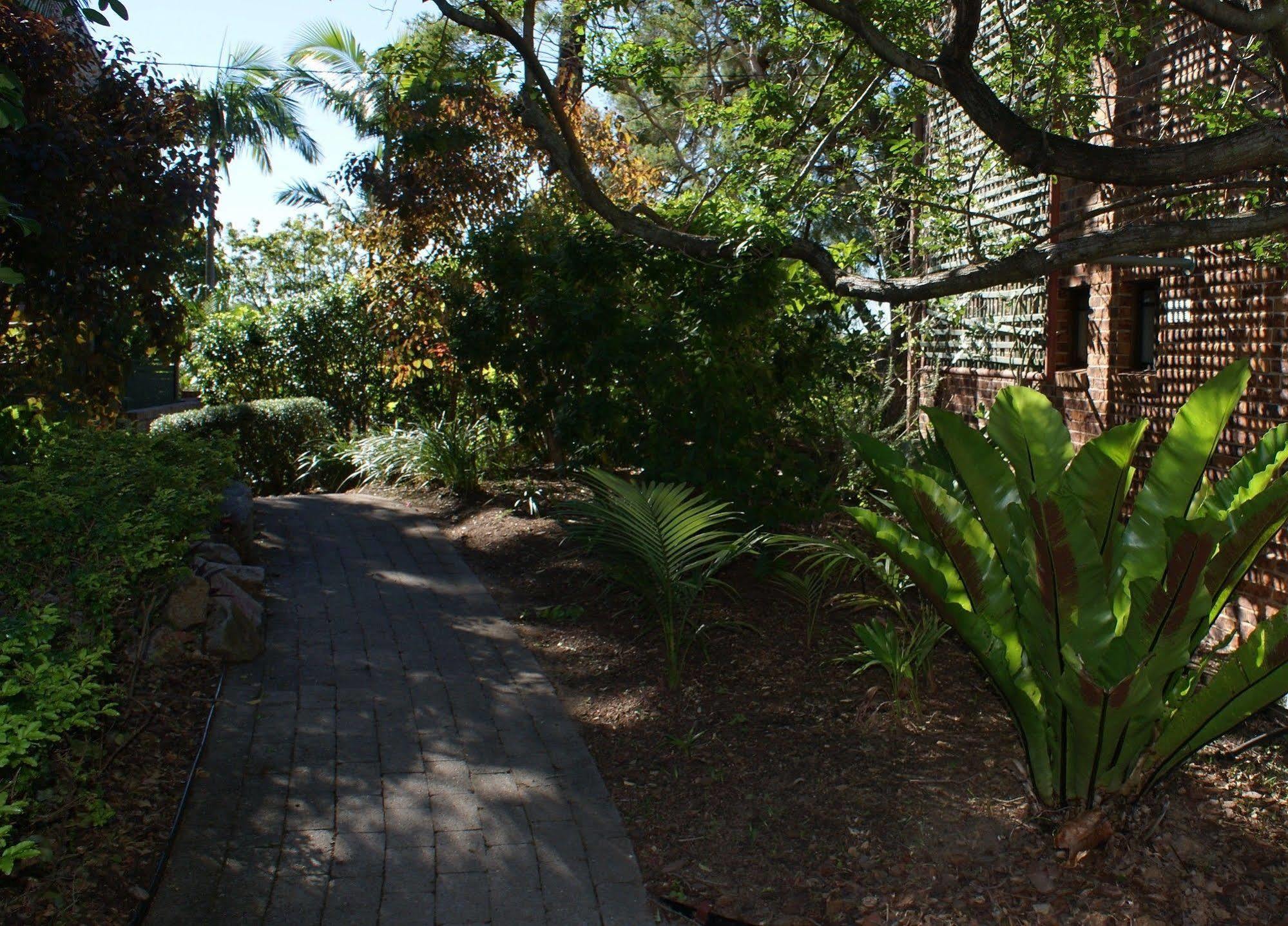 Toowong 4*
