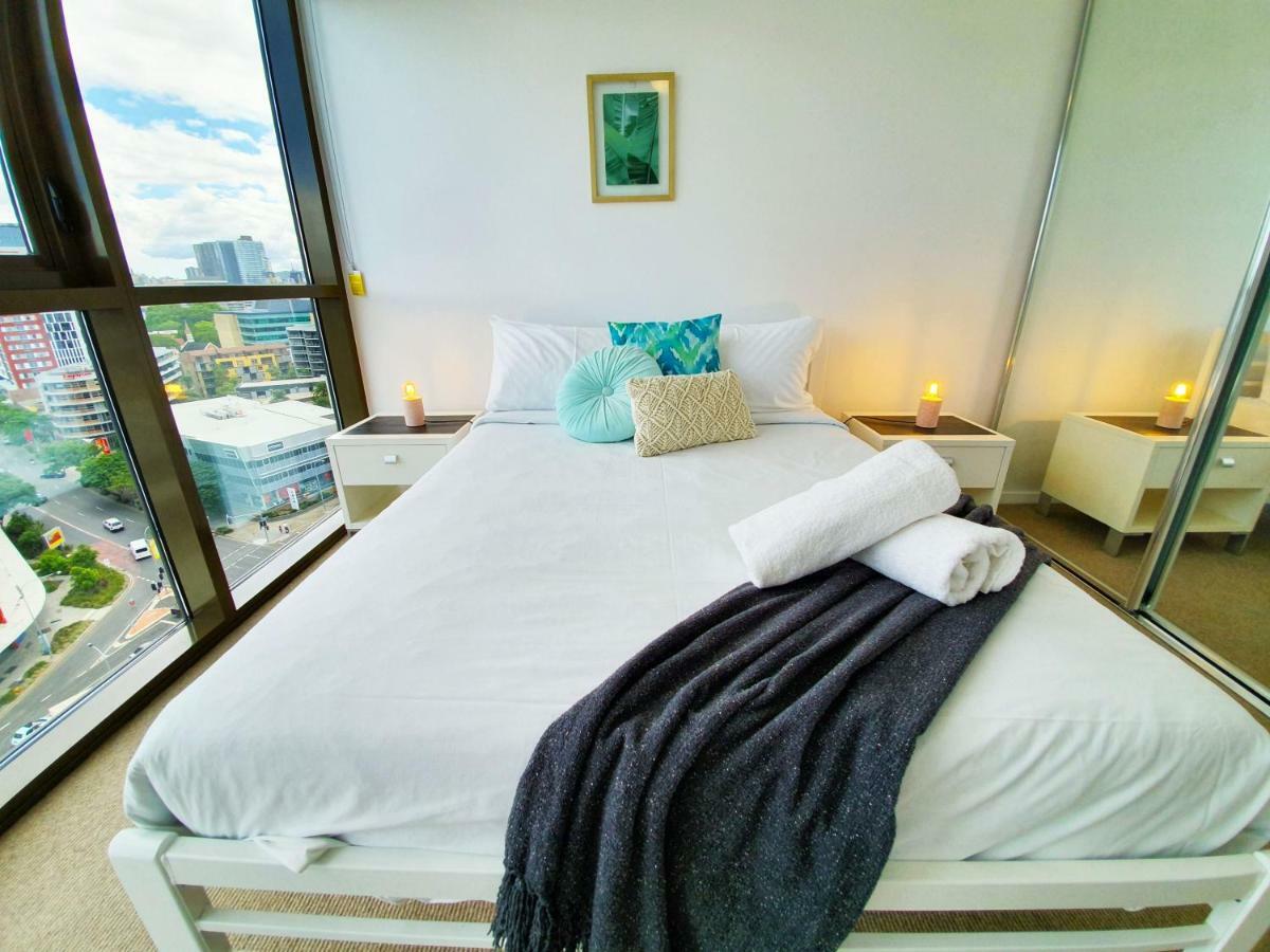 2br Food & Drink Hub ★gym★pool★views★roof Terrace Brisbane