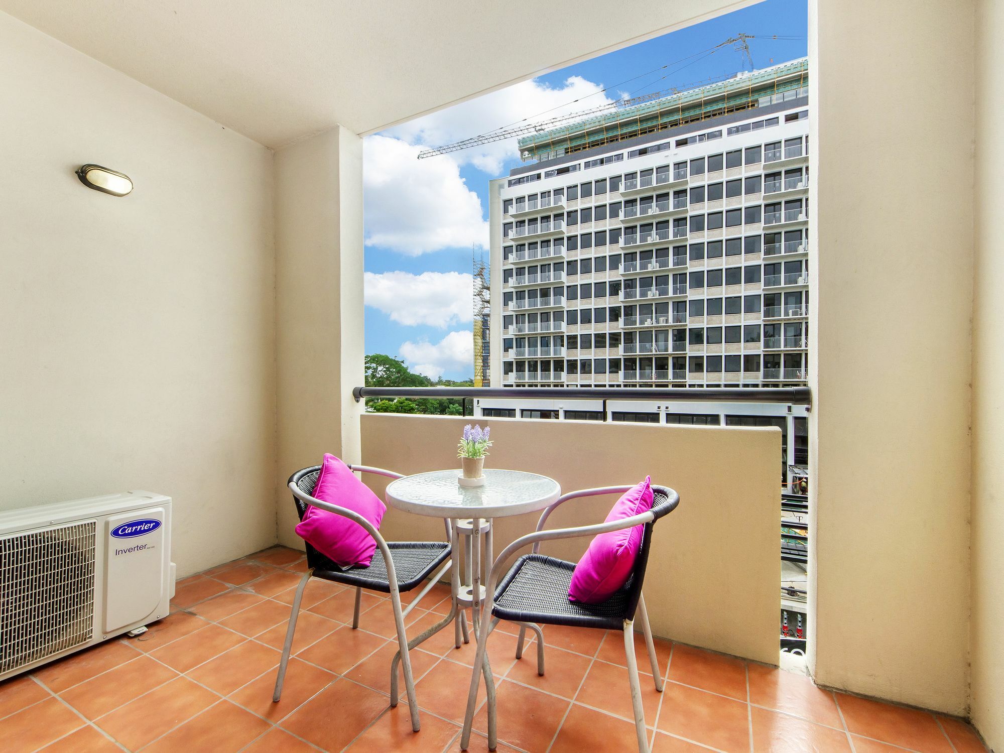 Spring Hill Aparthotel