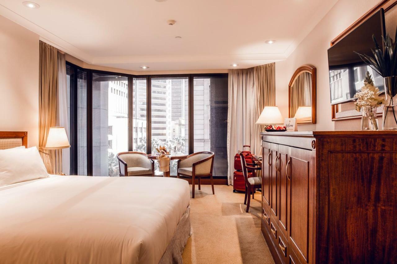 Tattersall's Club Hotel