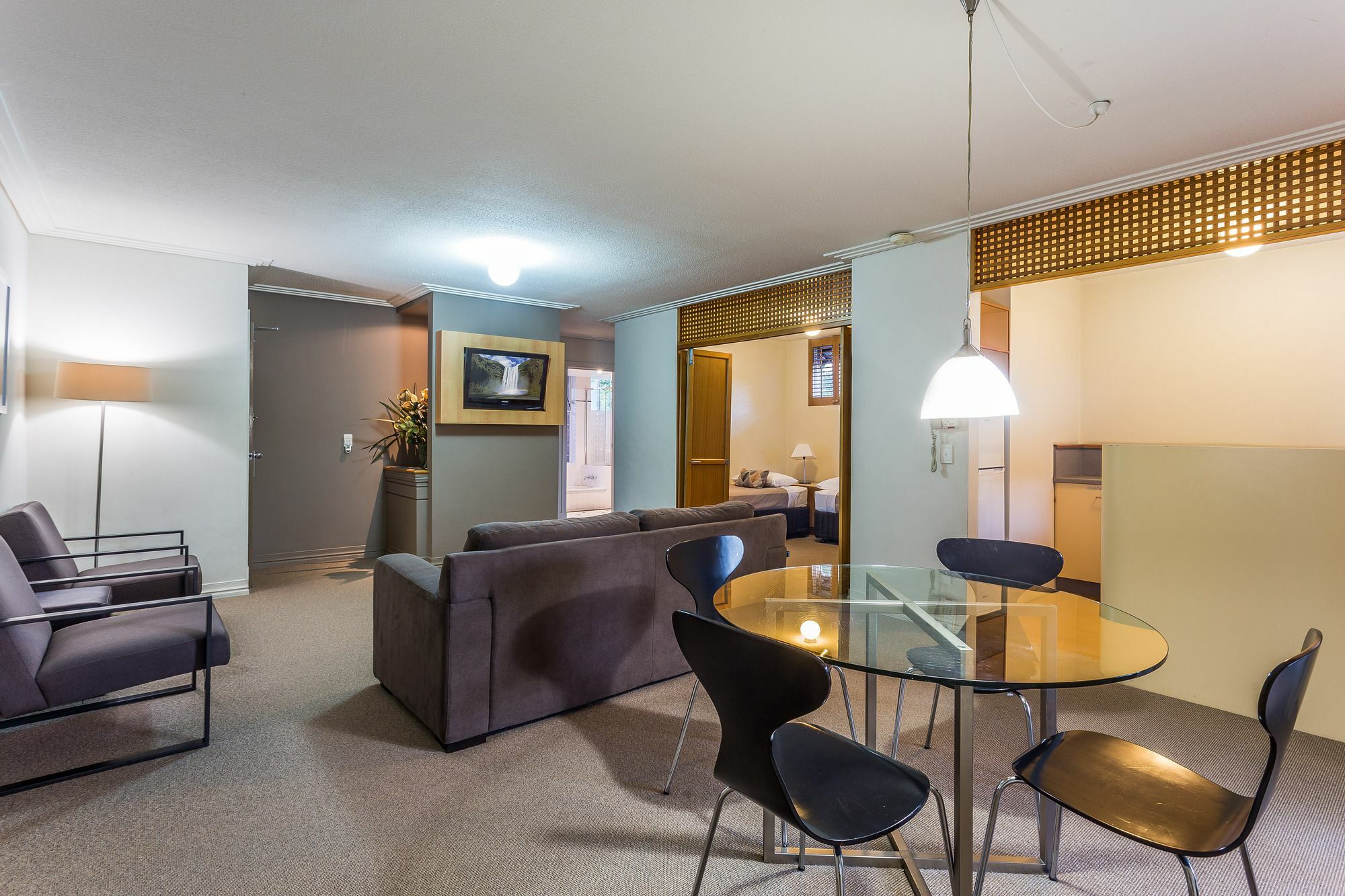 Airport International Hotel