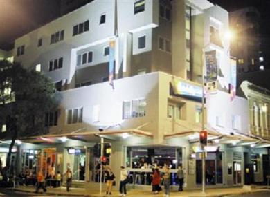 Roamer Hotel