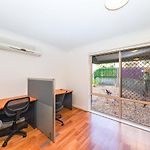 Eight Mile Plains Business Or Holiday Like Home