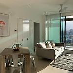 Lagunaapartment Near James Street