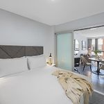 Meriton Suites Adelaide Street, Brisbane