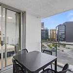 Lovely 2- Bedroom Rental Unit With Free Parking