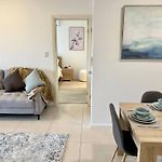 2-Bed Acropol Apartment With Balcony & Parking