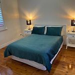 Old Queensland Charm Entire Upper Level