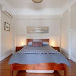 Quaint & Cosy 1 Bedroom Apartment In Queenslander.