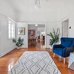 Charming 5Br Family Home W/Pool 10Min From Airport