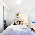 Spacious Newly Furnished 2Bed Apartment In South Brisbane