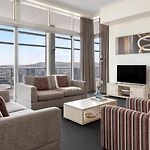Oaks Brisbane Casino Tower Suites