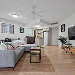 Breathtaking! 2Bed/2Bath/1Car/Pool ~ Cbd