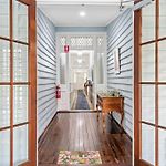 The Office! 1 Bed/1 Bath ~ New Farm