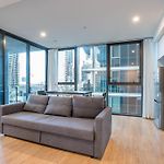 Inner-City 1 Bedroom Apartment Parking And Pool