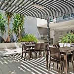 Luxury City Center King Bed Apartment And Study