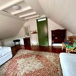 Charming Heritage House In The Heart Of The City