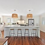 A Family Affair ~ 4 Bed/2.5Bath/Pool ~ Morningside