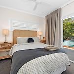 A Family Affair ~ 4 Bed/2.5Bath/Pool ~ Morningside