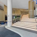Top Floor! 2Bed/2Bath/1Car/Pool ~ Views ~ Cbd