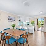 Bright & Breezy ~ 2 Bed/2 Bath /1 Car/ Views!