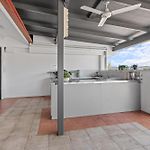 Luxury 2-Bed Penthouse With Private Rooftop