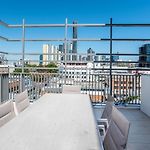 Comfort Two Bedroom Apartment With Free Parking In Valley