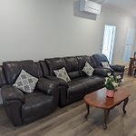 Immaculate 2-Beds Entire House Chermside Brisbane
