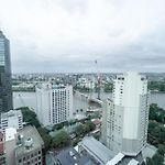 Cbd Riverview 2B1B Apt W Shared Pool, Gym C23