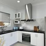 Convenient 2 Bedroom House Unit In Salisbury