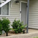 Birdsong Yeronga - Inner City Village Sanctuary