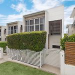 Renov Peaceful 3Br Morningside Gem: Cozy Retreat