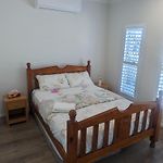 Entire House Near Brisbane City 2Beds