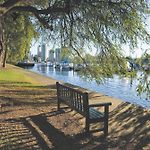 Oaks Brisbane On Margaret Suites