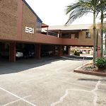 Lancaster Court Motel