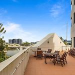 Stylish Riverside 1Bed/Studio With Rooftop Pool