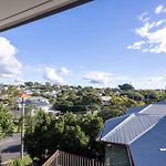 6Km To Cbd Convenient 5Br Queenslander Coorparoo