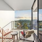 Captivating Convenience 1Bed 1Bath 1Car Views