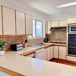 Family Cozy Retreat Near Westfield