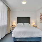 Cbd 1-Bed With Pool, Gym & City Views