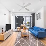 Valley Centre Boutique 1Br Apt Pool N Carpark