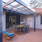 Bauhaus Design 5 Bedrooms Home At Carindale