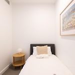 Spectacular Views, King Bd Plus Single Bed & Parking