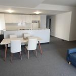 Hilltop Cbd Suites